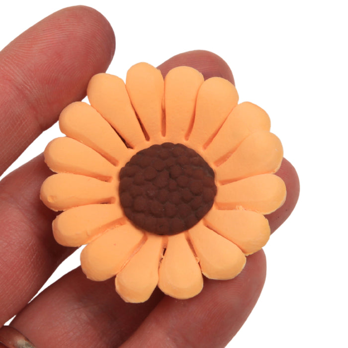Ready-to-use unwired sunflower gum paste flowers for buttercream and fondant cakes by Caljava