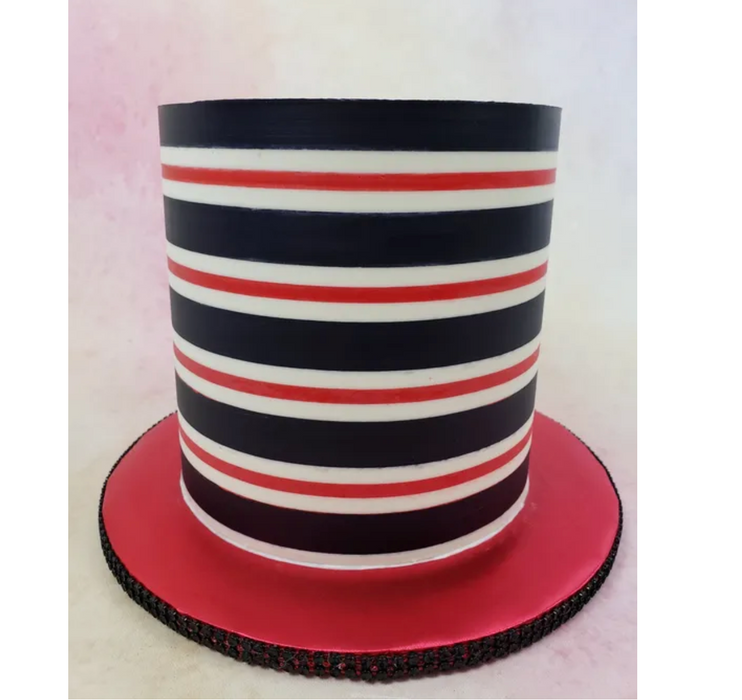 Discover our durable stripe cake icing comb scraper, perfect for cake decorating. Create smooth, textured, and patterned finishes on buttercream, fondant, and frosting. Ideal for bakers of all skill levels! Caljava