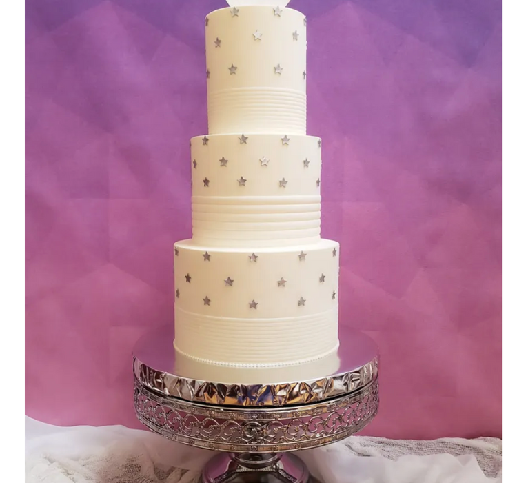 Discover our durable stripe cake icing comb scraper, perfect for cake decorating. Create smooth, textured, and patterned finishes on buttercream, fondant, and frosting. Ideal for bakers of all skill levels! Caljava
