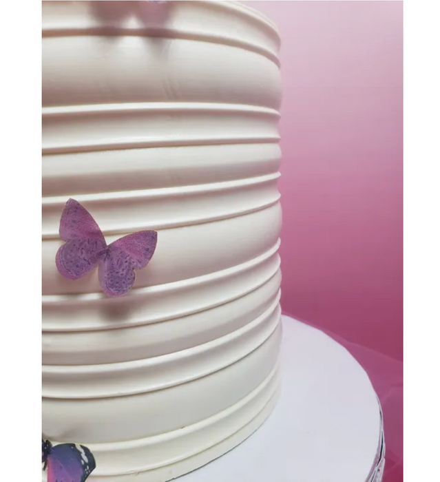 Discover our durable stripe cake icing comb scraper, perfect for cake decorating. Create smooth, textured, and patterned finishes on buttercream, fondant, and frosting. Ideal for bakers of all skill levels! Caljava