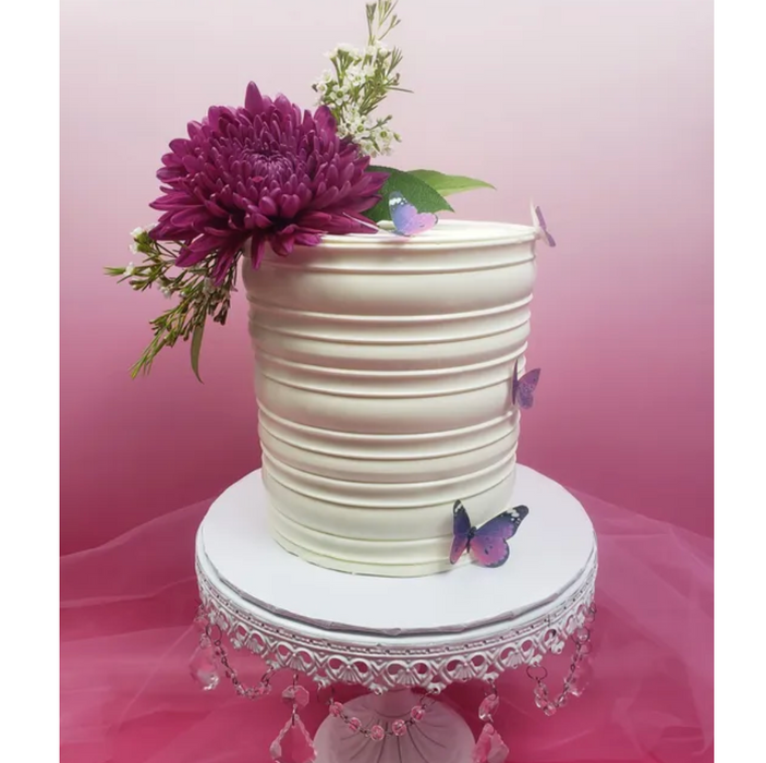 Discover our durable stripe cake icing comb scraper, perfect for cake decorating. Create smooth, textured, and patterned finishes on buttercream, fondant, and frosting. Ideal for bakers of all skill levels! Caljava