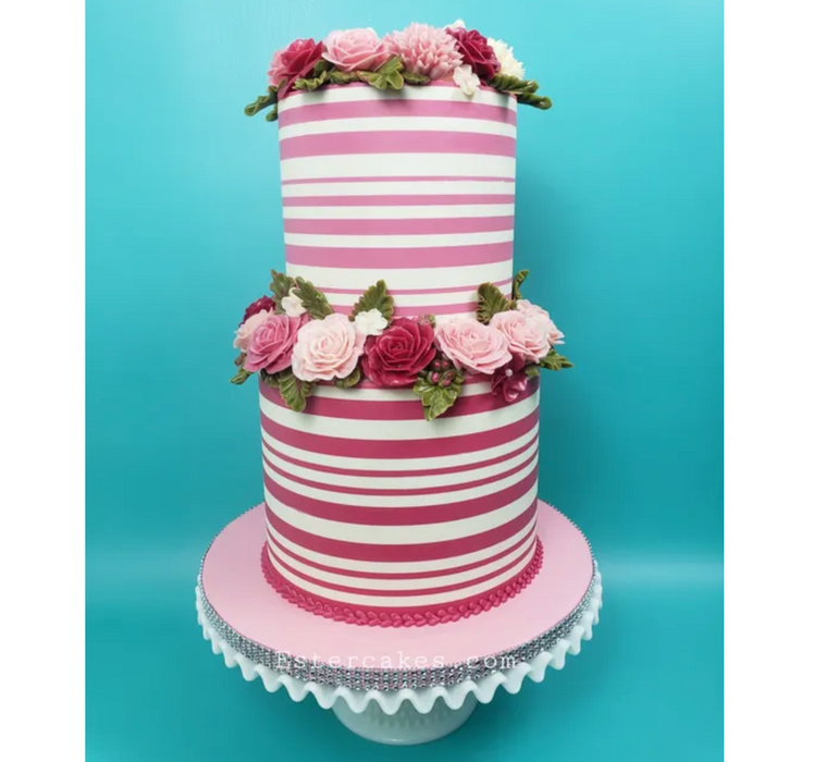 Discover our durable stripe cake icing comb scraper, perfect for cake decorating. Create smooth, textured, and patterned finishes on buttercream, fondant, and frosting. Ideal for bakers of all skill levels! Caljava