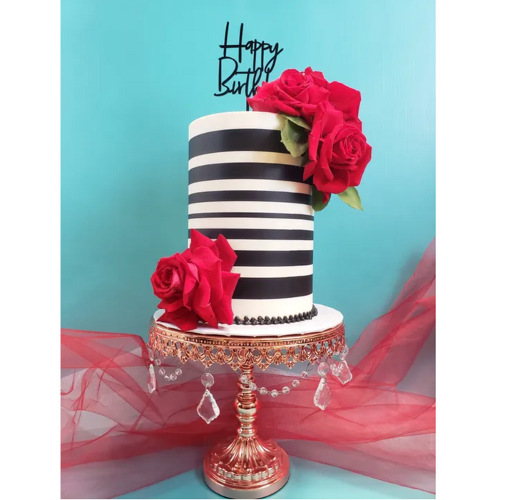 Discover our durable stripe cake icing comb scraper, perfect for cake decorating. Create smooth, textured, and patterned finishes on buttercream, fondant, and frosting. Ideal for bakers of all skill levels! Caljava