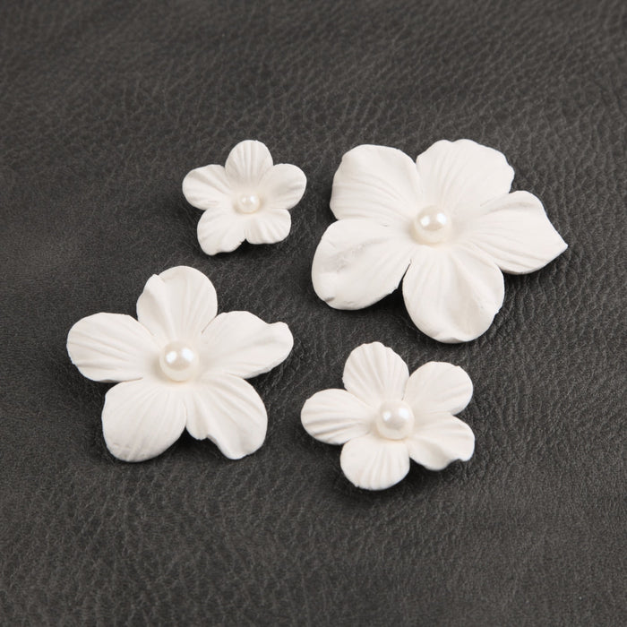 White Blossoms w/ Pearl Centers - CaljavaOnlineWRP5-5CMWHGumpaste Flowers