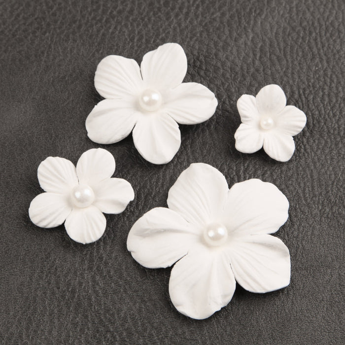 White Blossoms w/ Pearl Centers - CaljavaOnlineWRP5-5CMWHGumpaste Flowers