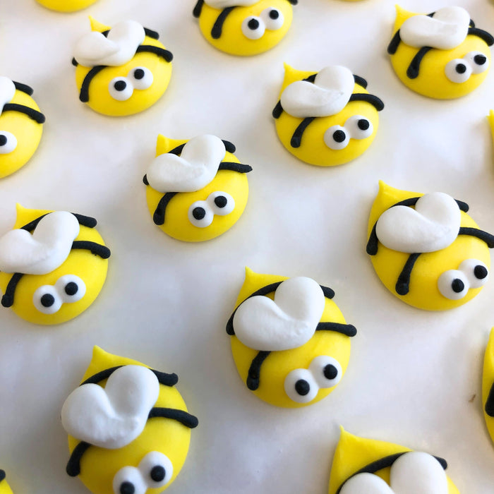 Small Bee Royal Icing Decorations (Bulk) — CaljavaOnline