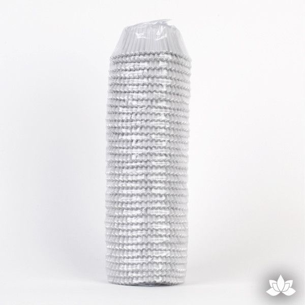 500 White Foil Baking Cups perfect for baking cupcakes & cake decorating cupcakes with fondant & icing. 500 baking cups. Wholesale cupcake supplies.