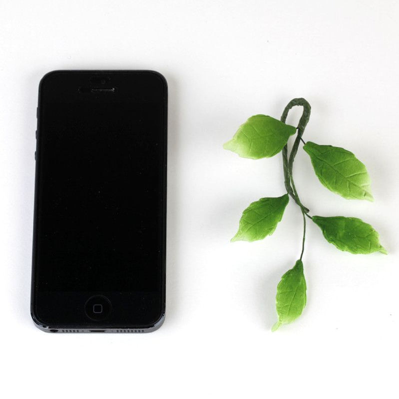 5 Petal Leaf Filler —