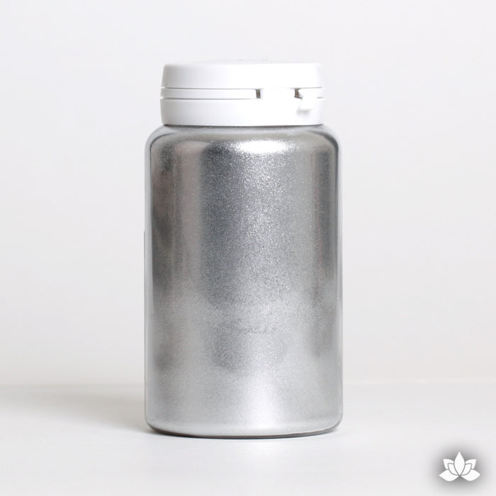 Silver metallic powder used to decorate cakes, cupcakes, showpieces, chocolate decorations, and other decorative pastry work. Non-Toxic. Water Soluble.