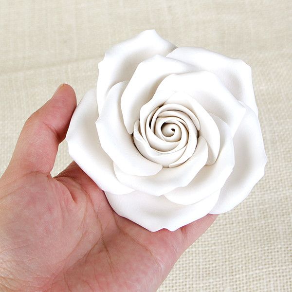 Professional-quality pink Chantilly rose gumpaste sugar flower for cake shops and decorators from CaljavaOnline.com