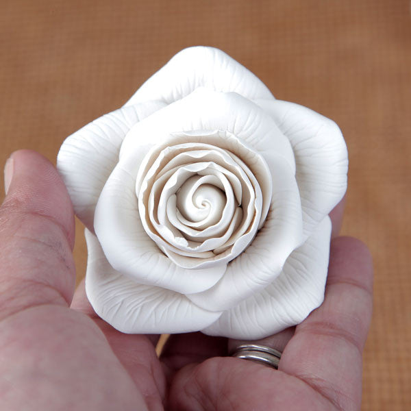 Large Delilah Rose in White