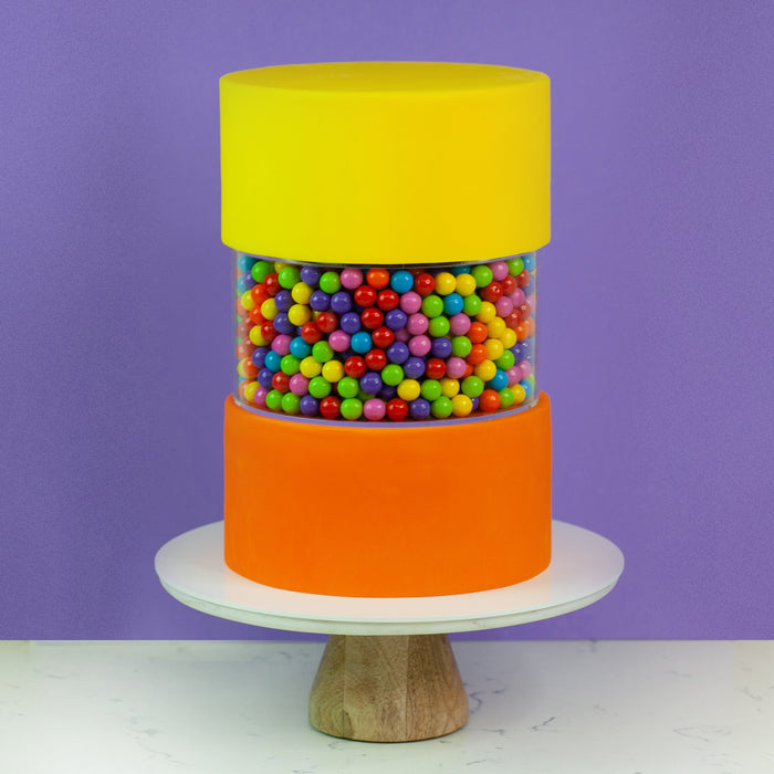 Lulu Acrylic Cake Tier Raiser & Display great for enhancing your cake presentation by allowing for different elements to be included in your cake.